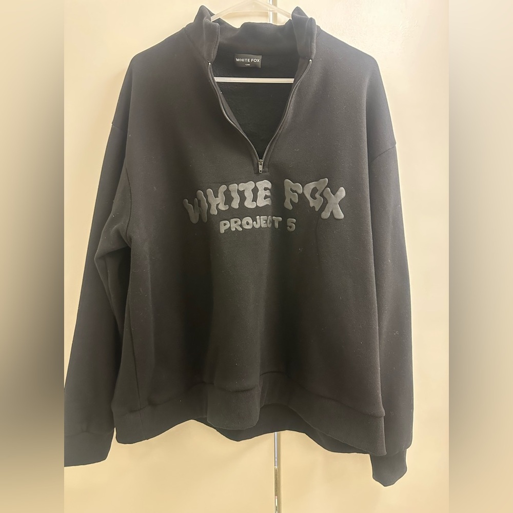 White Fox Boutique Project 5 Zip Front Sweater Ink Black Size S/M